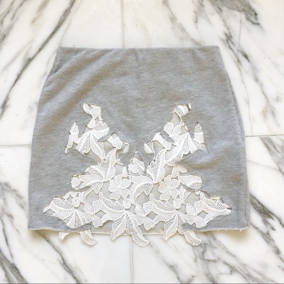 ZARA Skirt with Lace - Picture 4 of 5